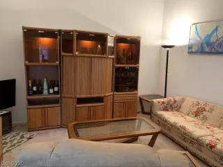 Photo #5: 2219121 Listing