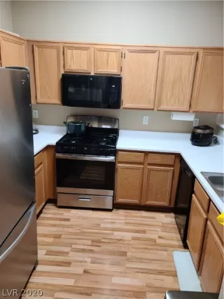 Photo #2: 2219129 Listing