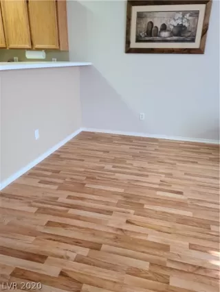 Photo #3: 2219129 Listing