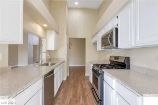 Photo #6: 2219140 Listing