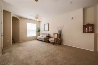 Photo #3: 2219314 Listing