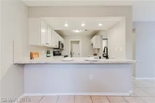 Photo #3: 2219371 Listing 