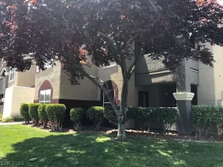 Photo #3: 2219436 Listing