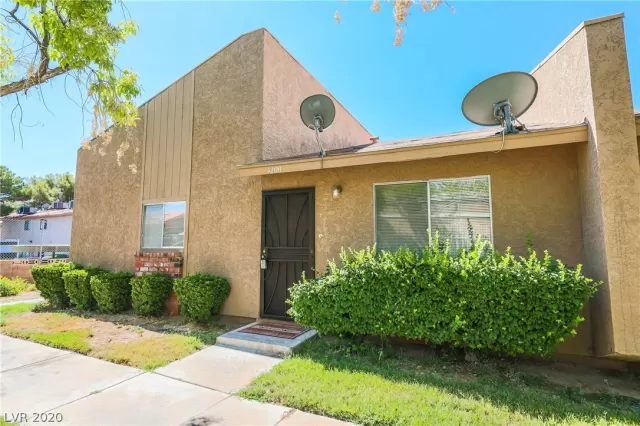 MLS: 2219450 Condo For Sale