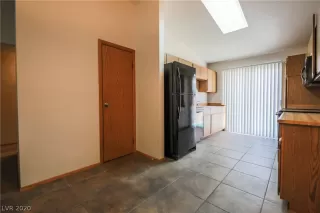 Photo #5: 2219450 Listing 