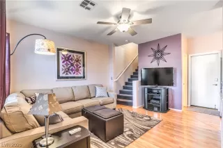 Photo #5: 2219510 Listing 