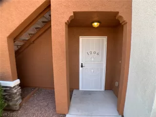 Photo #1: 2219517 Listing