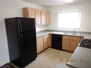 Photo #5: 2219544 Listing 