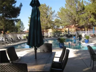 Photo #2: 2219546 Listing