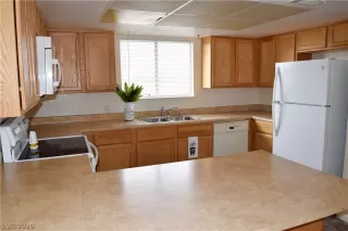 Photo #2: 2219550 Listing