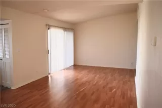 Photo #3: 2219550 Listing