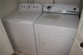 Photo #6: 2219550 Listing