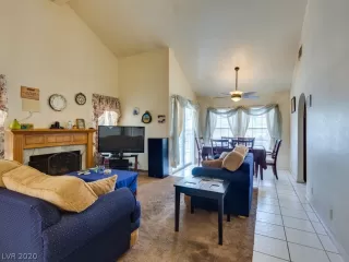 Photo #5: 2219556 Listing