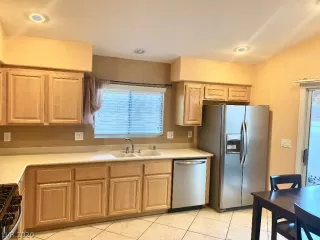 Photo #4: 2219565 Listing