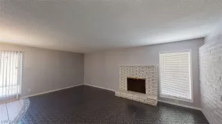 Photo #5: 2219566 Listing 