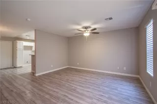 Photo #3: 2219594 Listing