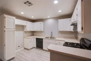 Photo #6: 2219594 Listing