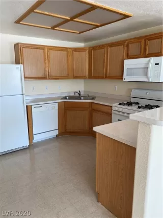 Photo #4: 2219618 Listing 