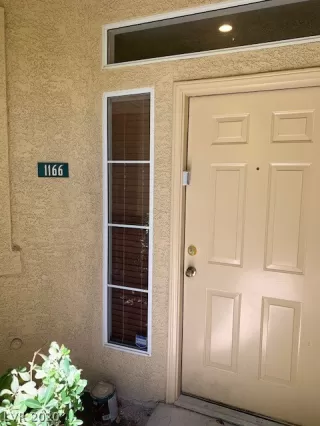 Photo #2: 2219648 Listing