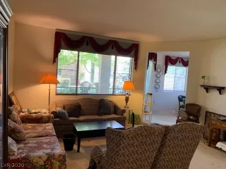 Photo #3: 2219648 Listing