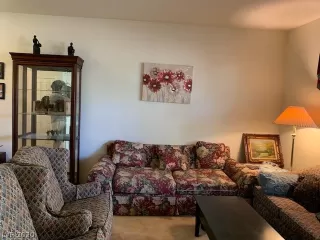 Photo #6: 2219648 Listing