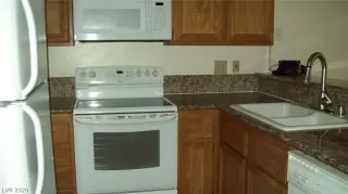 Photo #6: 2219651 Listing 