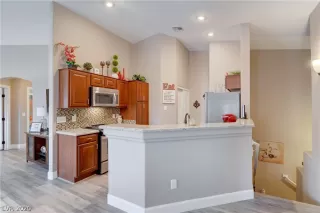 Photo #1: 2219671 Listing