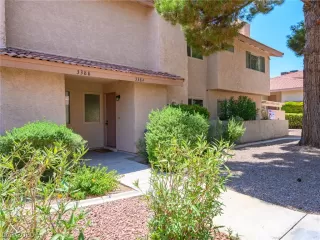 Photo #2: 2219706 Listing