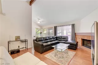 Photo #4: 2219786 Listing 