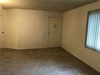 Photo #5: 2219807 Listing