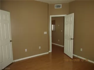 Photo #6: 2219818 Listing