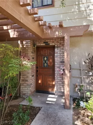 Photo #6: 2219819 Listing 