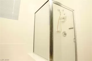 Photo #2: 2219842 Listing