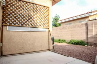 Photo #5: 2219842 Listing