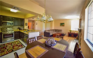 Photo #2: 2219856 Listing 