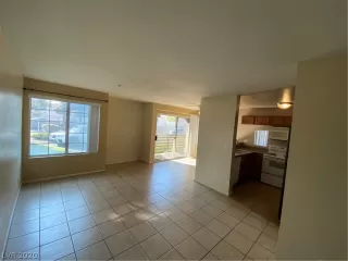 Photo #2: 2219876 Listing