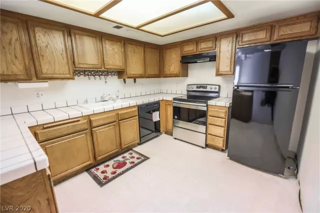 MLS: 2219909 Condo For Sale