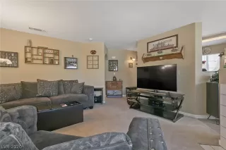 Photo #3: 2219916 Listing 