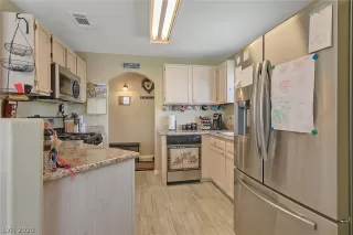 Photo #6: 2219916 Listing 