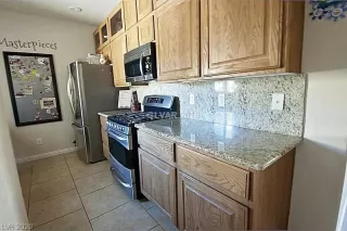 Photo #3: 2219970 Listing 