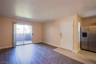 Photo #5: 2219991 Listing 