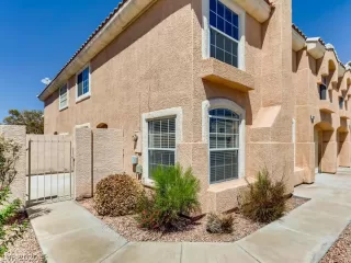 Photo #3: 2220067 Listing 