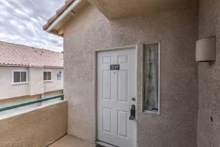 Photo #4: 2220072 Listing