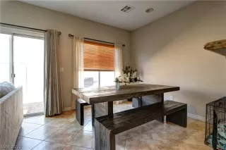 Photo #5: 2220119 Listing 