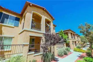 Photo #2: 2220128 Listing