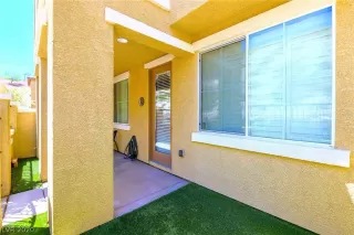 Photo #3: 2220128 Listing