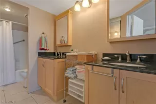 Photo #6: 2220220 Listing