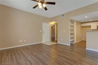 Photo #4: 2220234 Listing