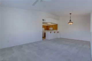 Photo #3: 2220268 Listing 