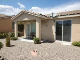 Photo #5: 2220303 Listing 